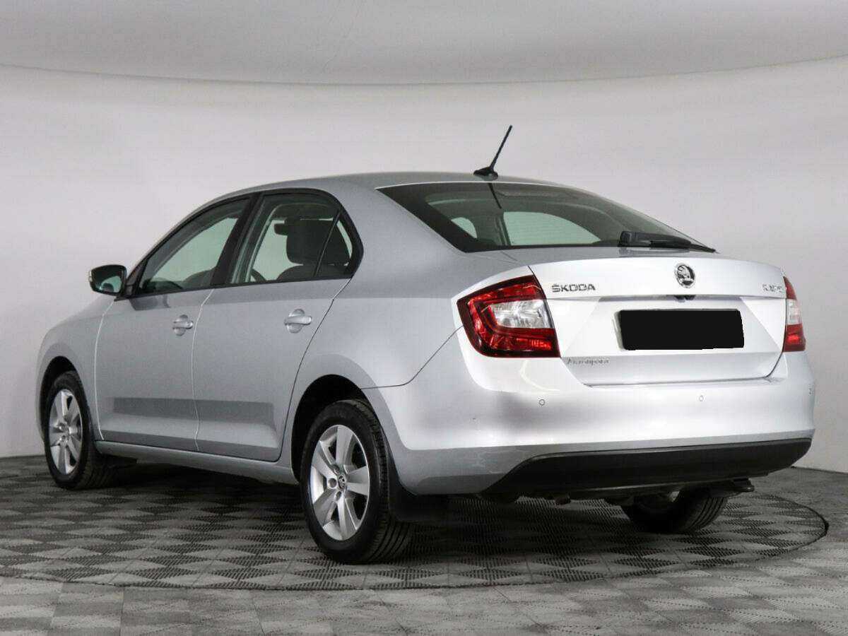 Skoda Rapid с пробегом — 2019 год. Фото: #5