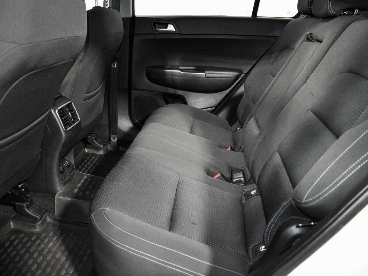 Kia Sportage с пробегом — 2016 год. Фото: #8