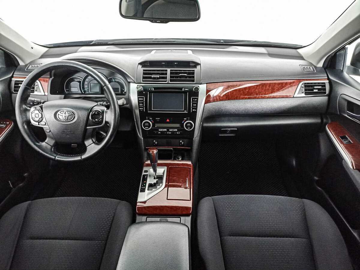 Toyota Camry с пробегом — 2012 год. Фото: #11