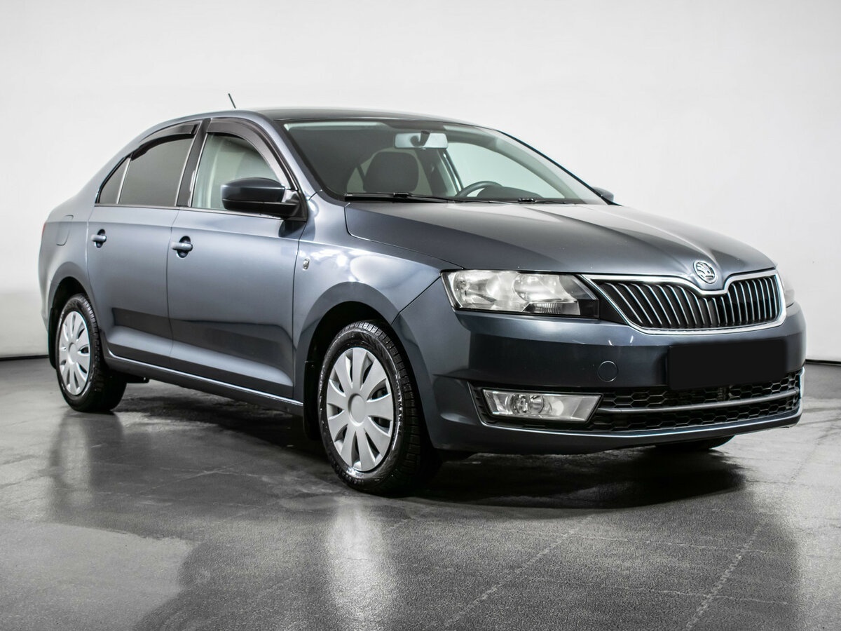 Skoda Rapid с пробегом — 2014 год. Фото: #2