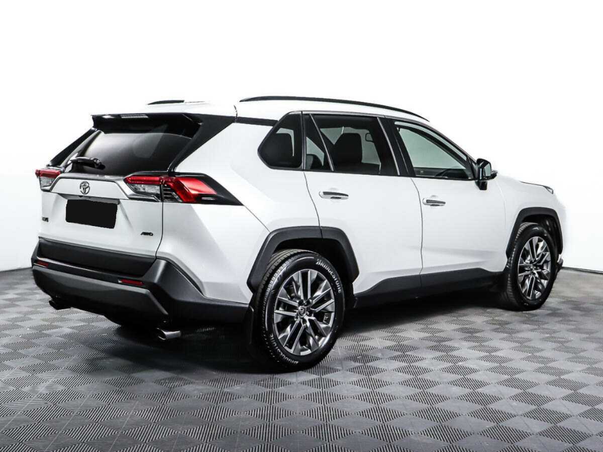 Toyota RAV4 с пробегом — 2020 год. Фото: #4