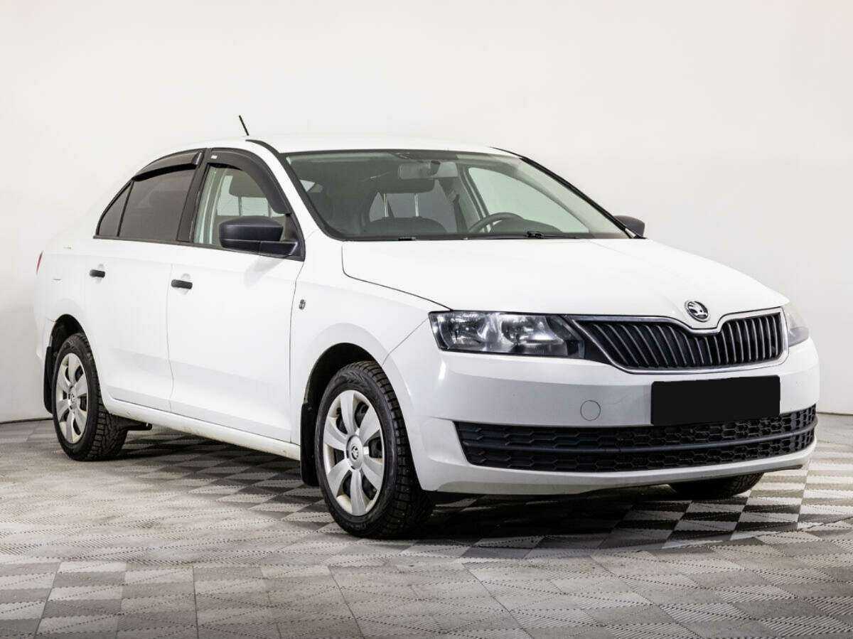 Skoda Rapid с пробегом — 2016 год. Фото: #2