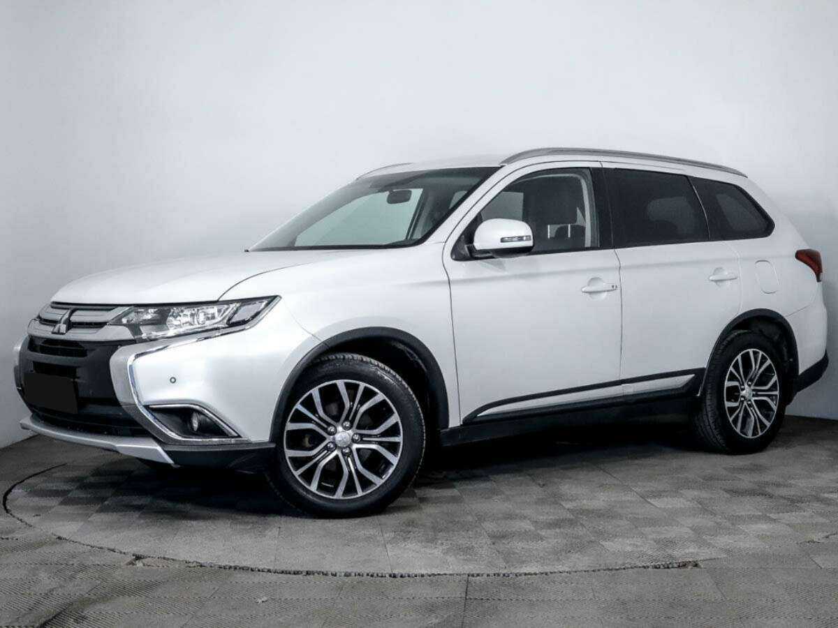 Mitsubishi Outlander с пробегом — 2018 год. Фото: #0