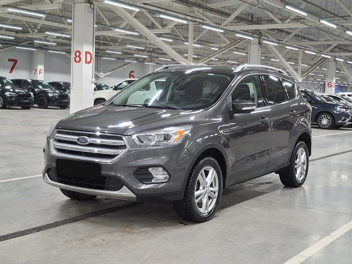 Ford Kuga с пробегом — 2016 год. Фото: #0