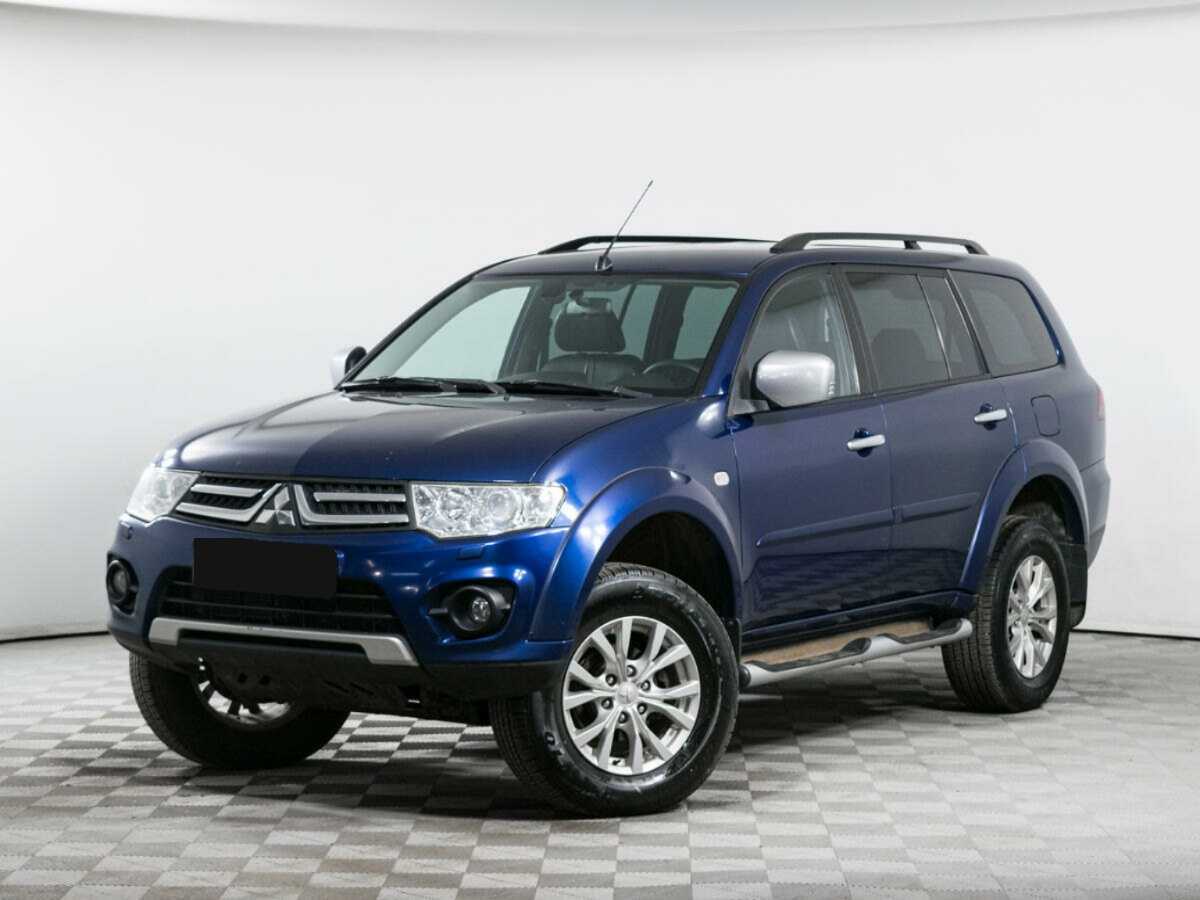 Mitsubishi Pajero Sport с пробегом — 2013 год. Фото: #0