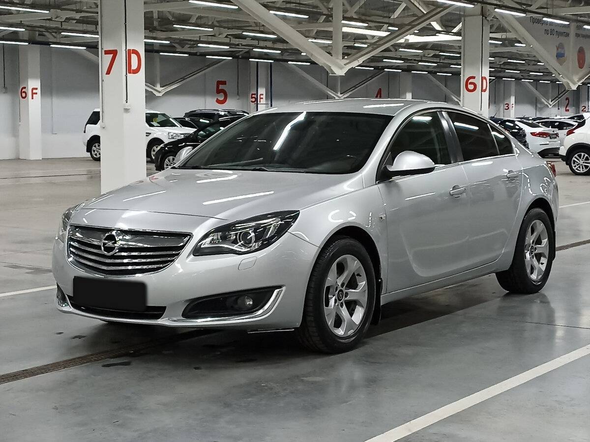 Opel Insignia с пробегом — 2014 год. Фото: #0