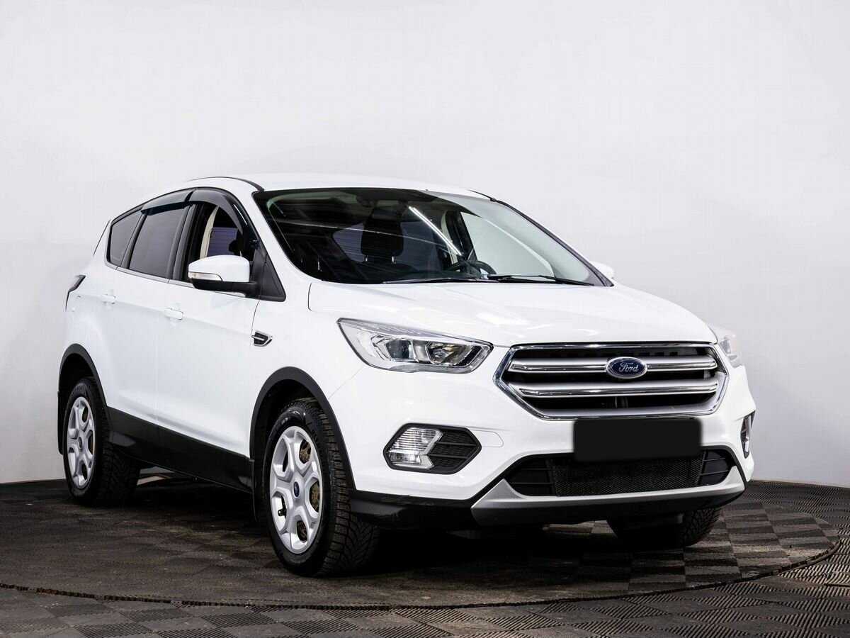Ford Kuga с пробегом — 2017 год. Фото: #2