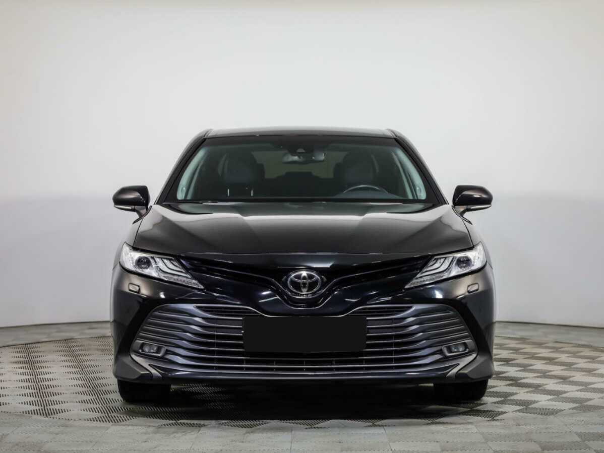 Toyota Camry с пробегом — 2020 год. Посмотреть фото