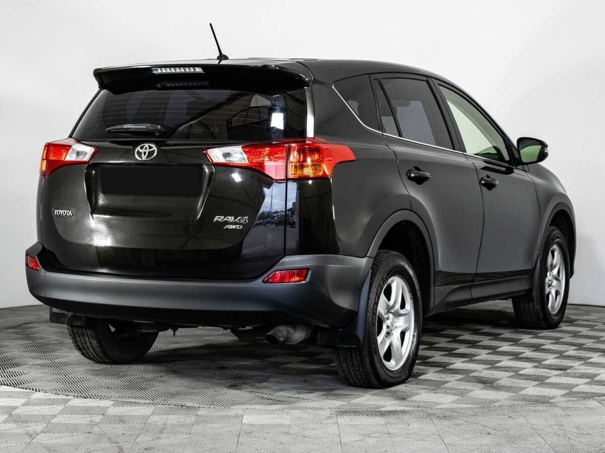 Toyota RAV4 с пробегом — 2015 год. Фото: #3