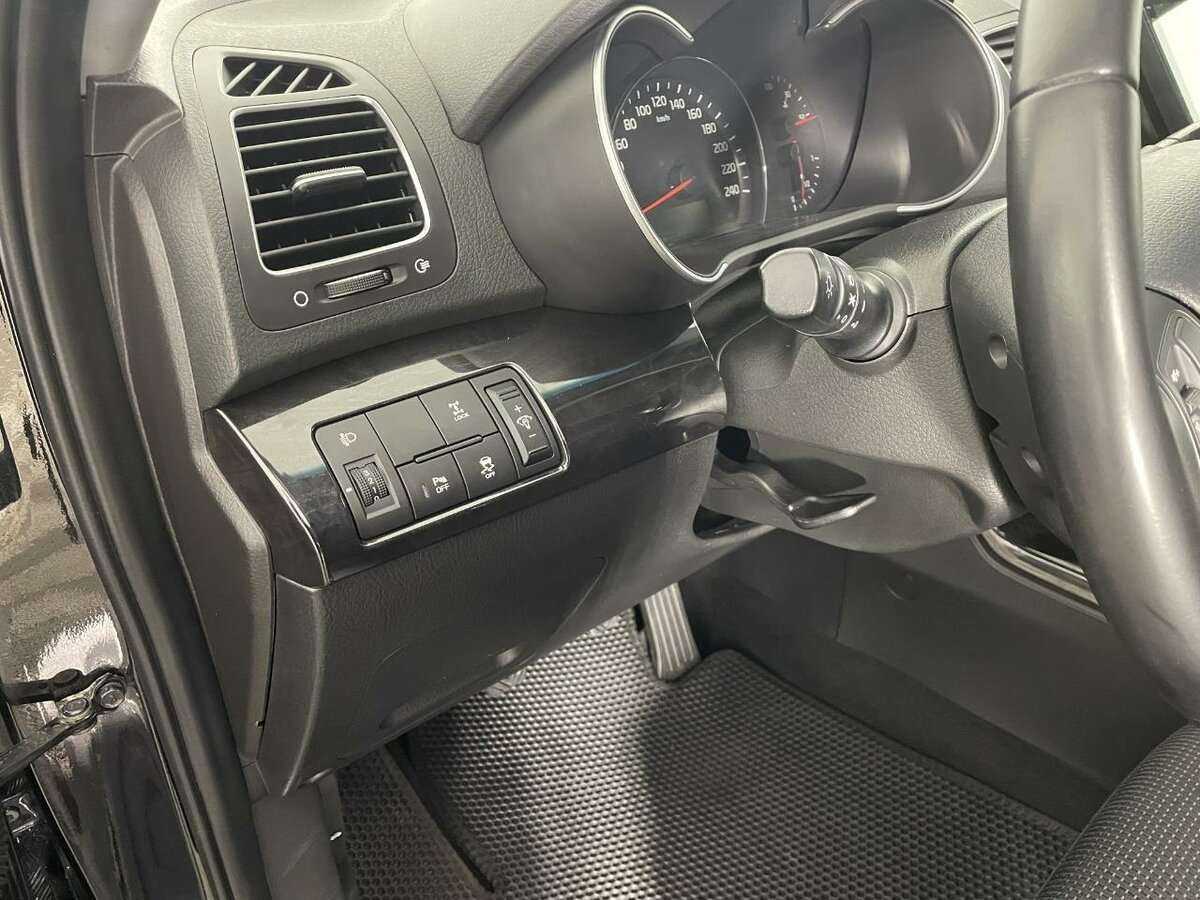 Kia Sorento с пробегом — 2019 год. Фото: #8