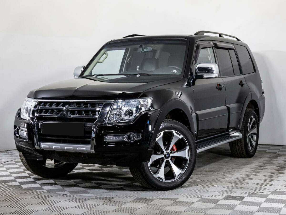 Mitsubishi Pajero с пробегом — 2015 год. Посмотреть фото