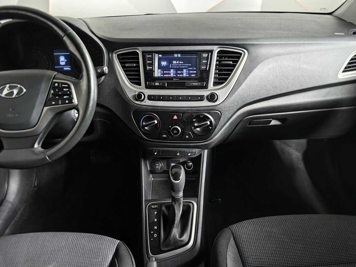 Hyundai Solaris с пробегом — 2020 год. Фото: #10