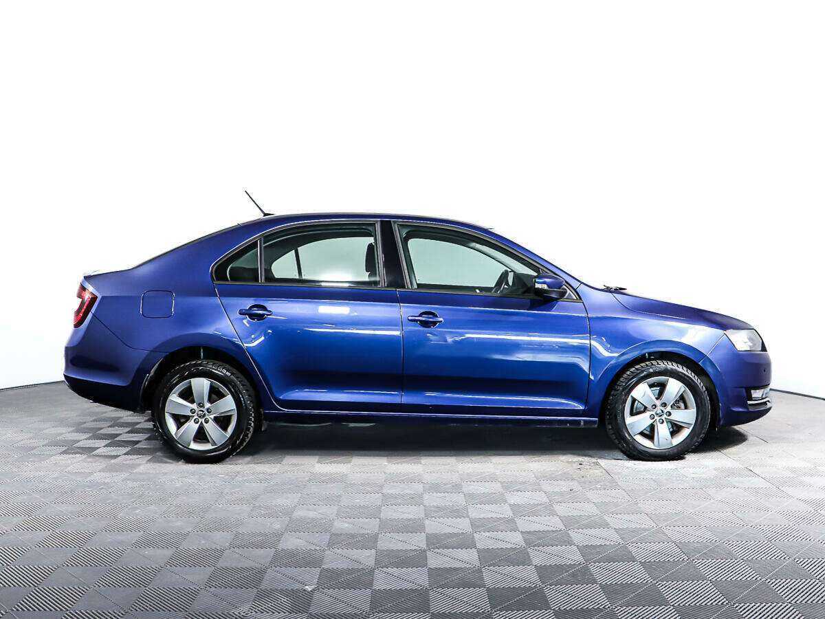 Skoda Rapid с пробегом — 2017 год. Фото: #3
