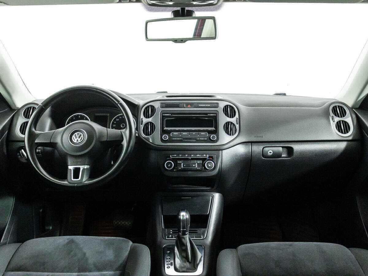 Volkswagen Tiguan с пробегом — 2012 год. Фото: #12