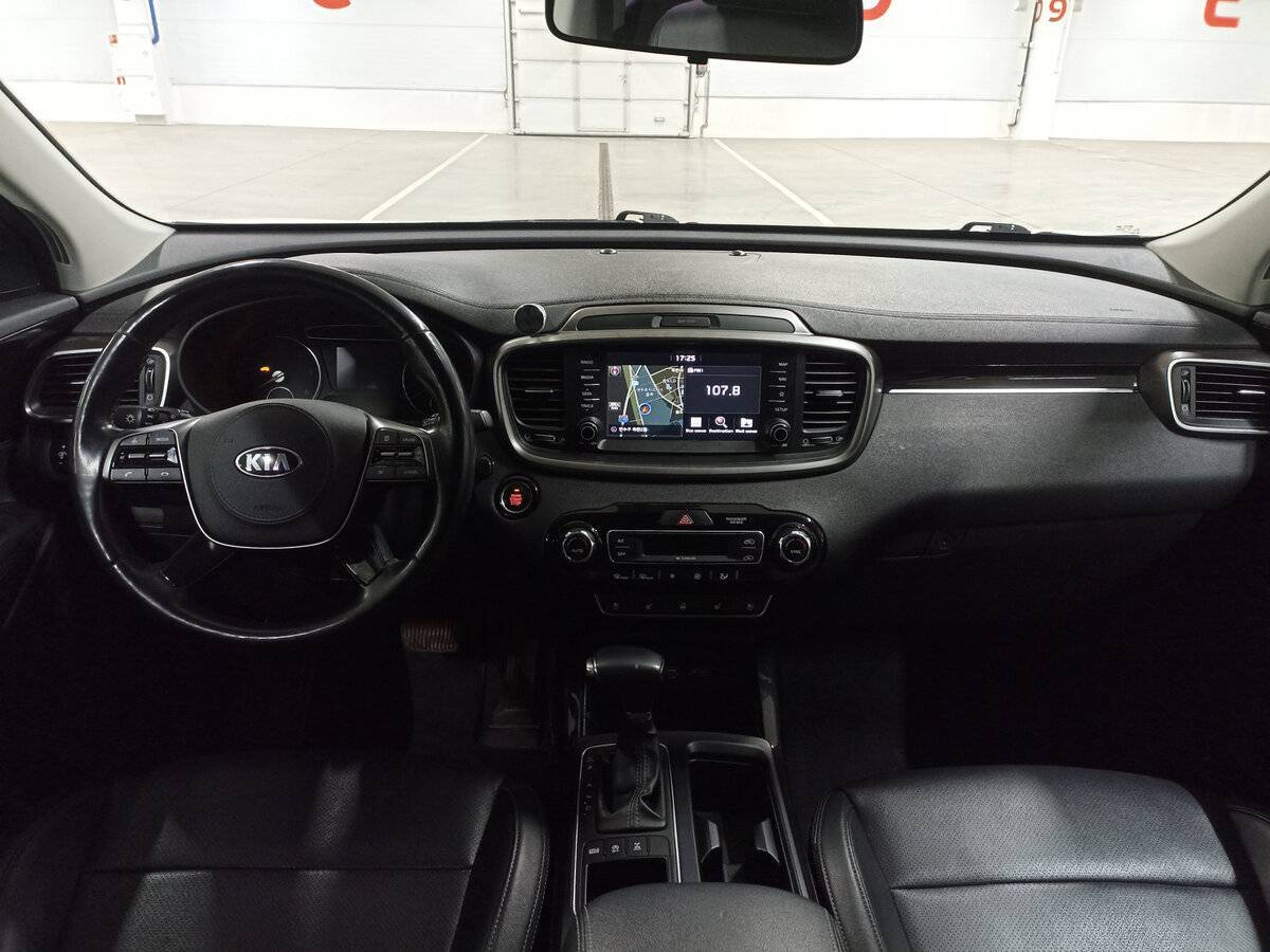 Kia Sorento с пробегом — 2018 год. Фото: #13
