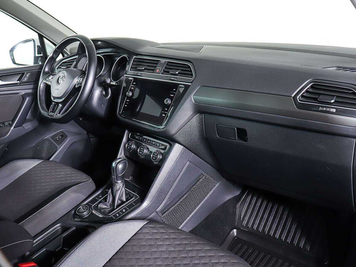 Volkswagen Tiguan с пробегом — 2018 год. Фото: #8