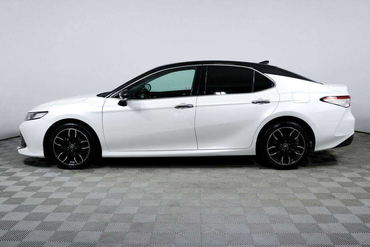 Toyota Camry с пробегом — 2020 год. Фото: #7