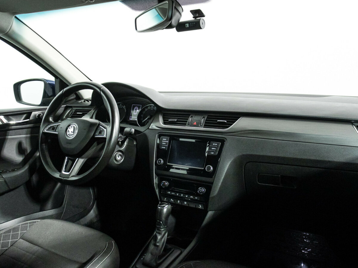 Skoda Rapid с пробегом — 2019 год. Фото: #8