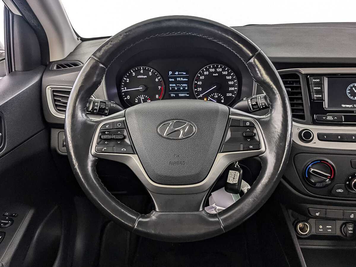 Hyundai Solaris с пробегом — 2017 год. Фото: #21