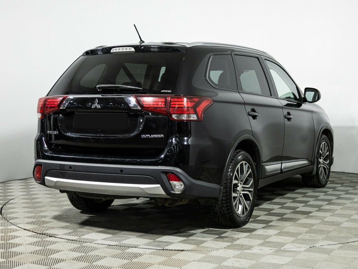Mitsubishi Outlander с пробегом — 2016 год. Фото: #3