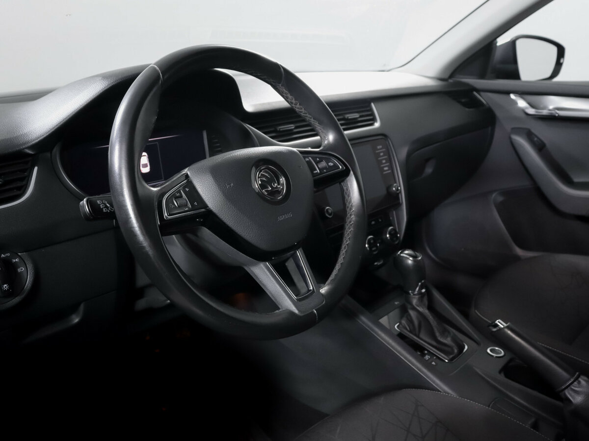 Skoda Octavia с пробегом — 2018 год. Фото: #10