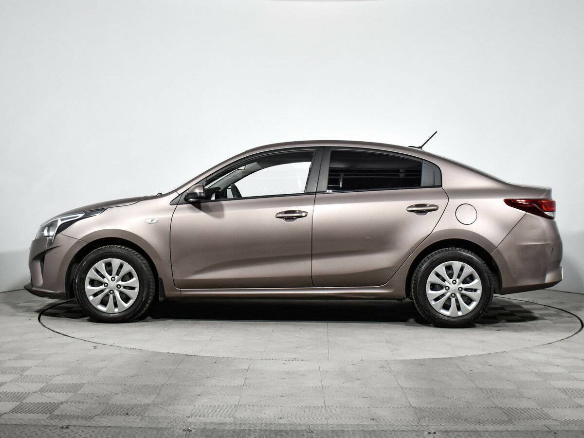 Kia Rio с пробегом — 2020 год. Фото: #6