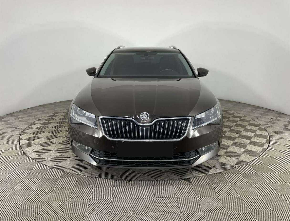 Skoda Superb с пробегом — 2016 год. Посмотреть фото