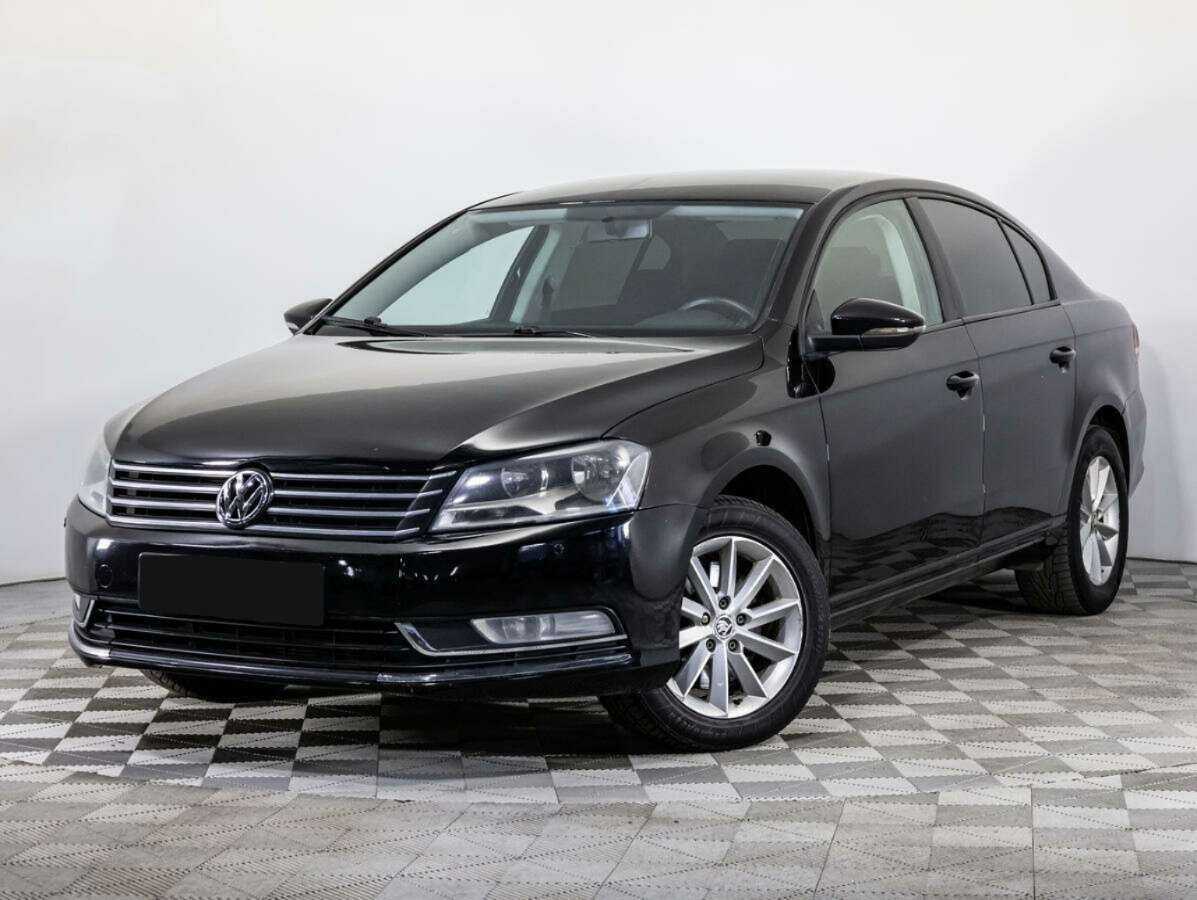 Volkswagen Passat с пробегом — 2013 год. Фото: #0