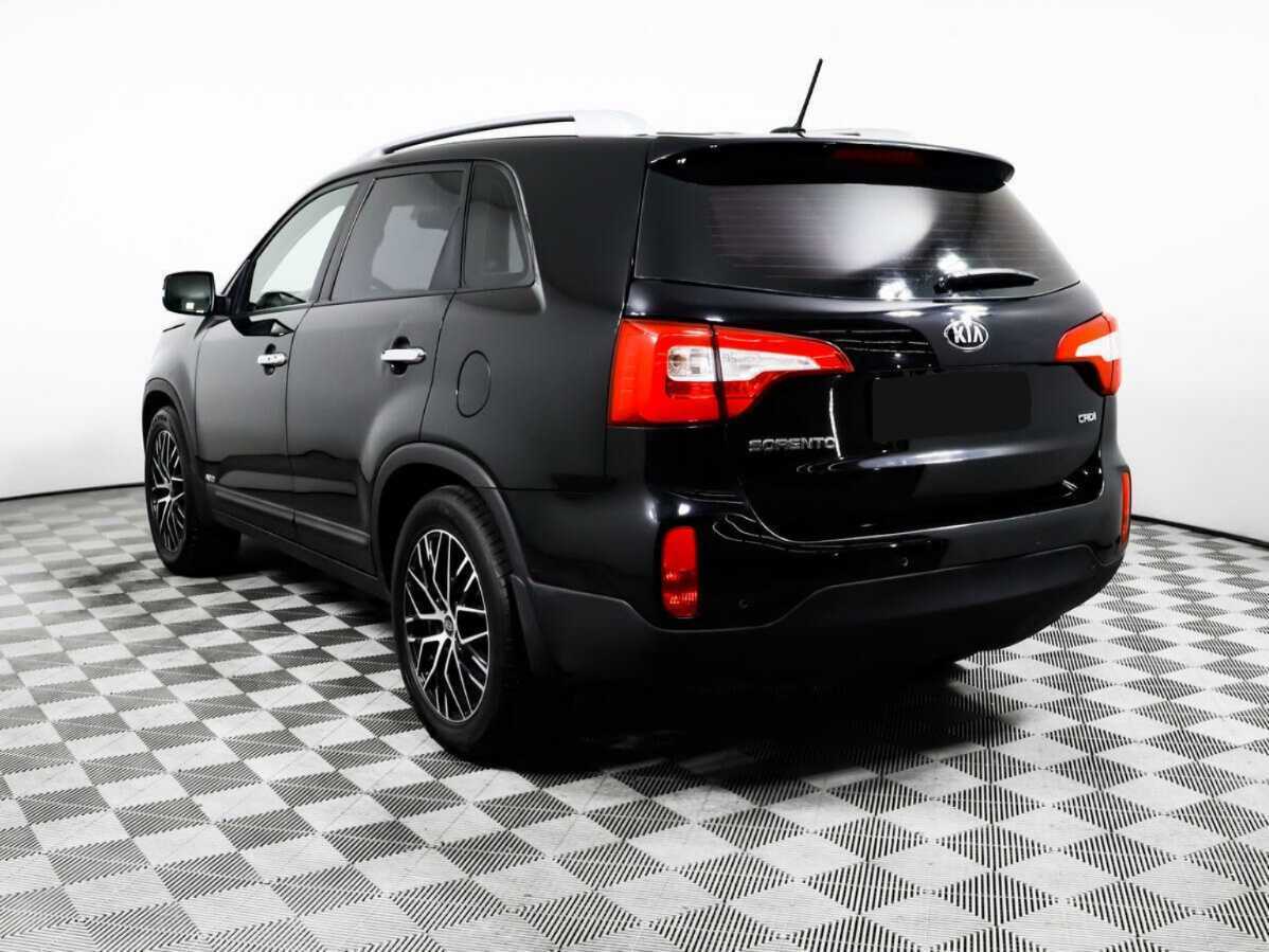 Kia Sorento с пробегом — 2014 год. Фото: #6