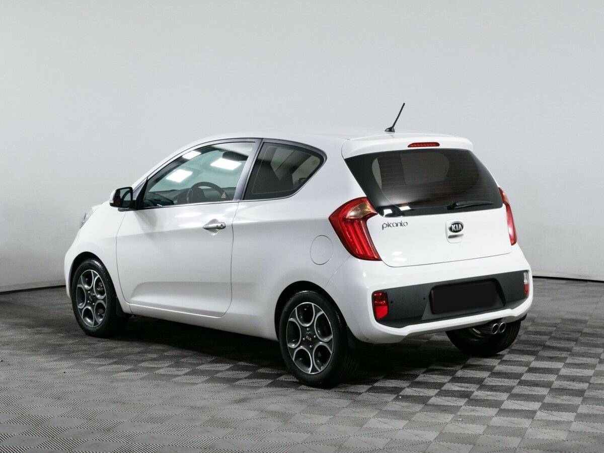 Kia Picanto с пробегом — 2012 год. Фото: #5