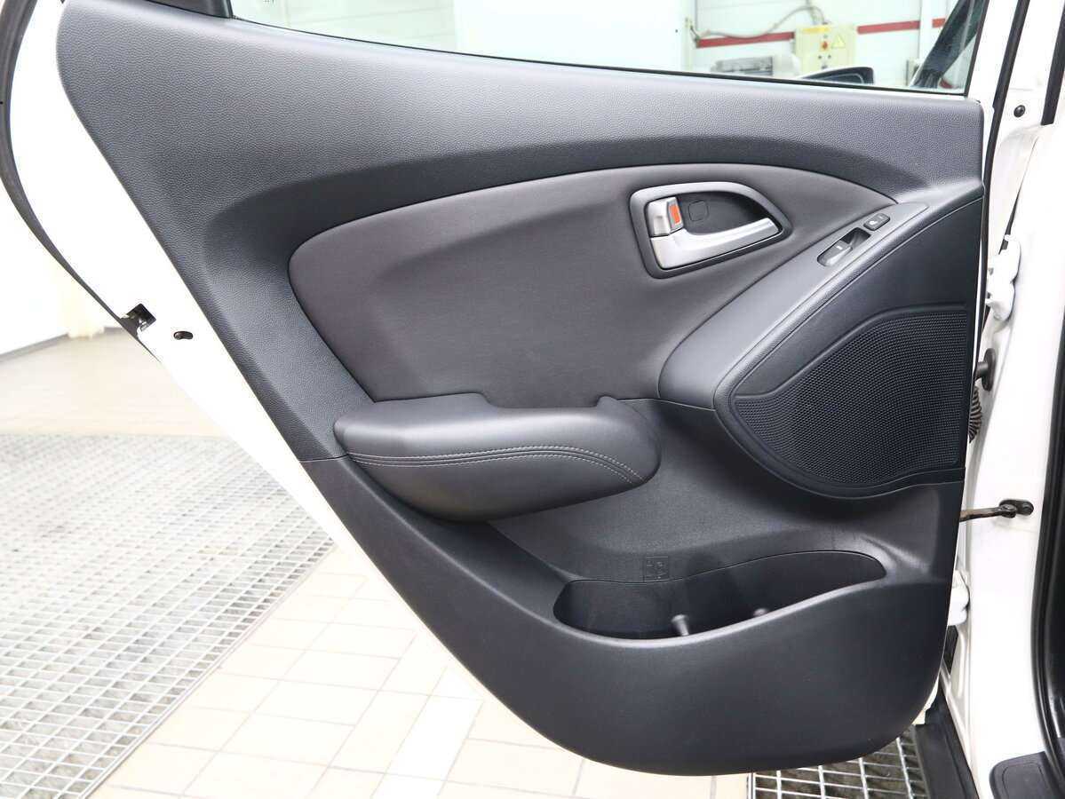 Hyundai ix35 с пробегом — 2012 год. Фото: #10