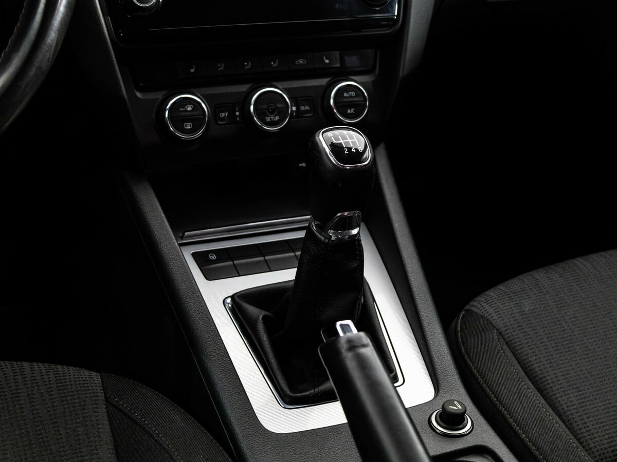 Skoda Octavia с пробегом — 2013 год. Фото: #9