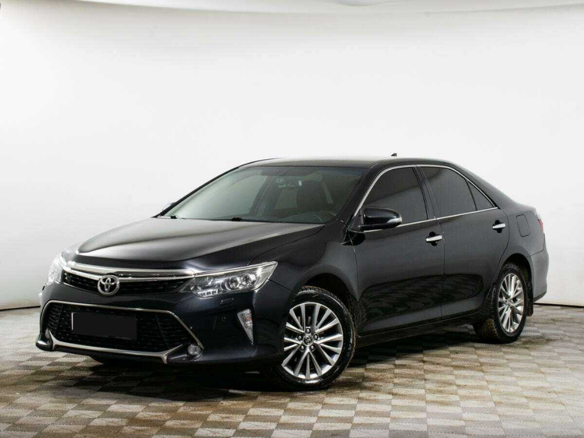 Toyota Camry с пробегом — 2017 год. Посмотреть фото