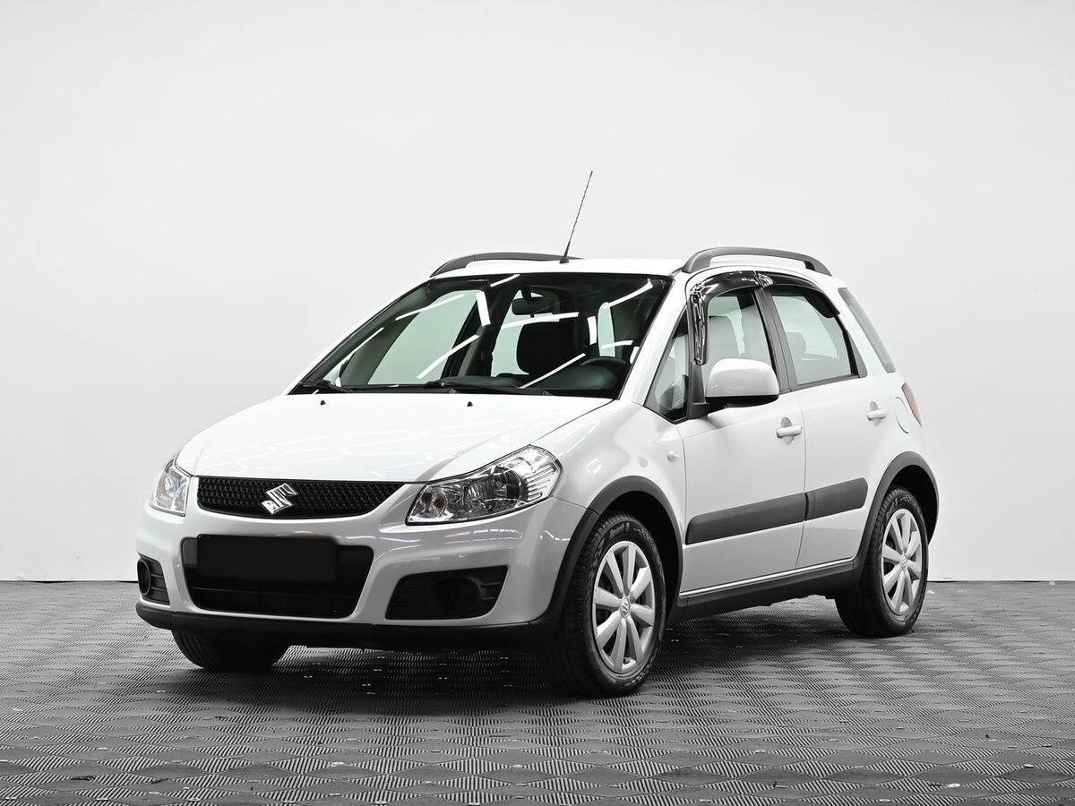 Suzuki SX4 с пробегом — 2013 год. Посмотреть фото