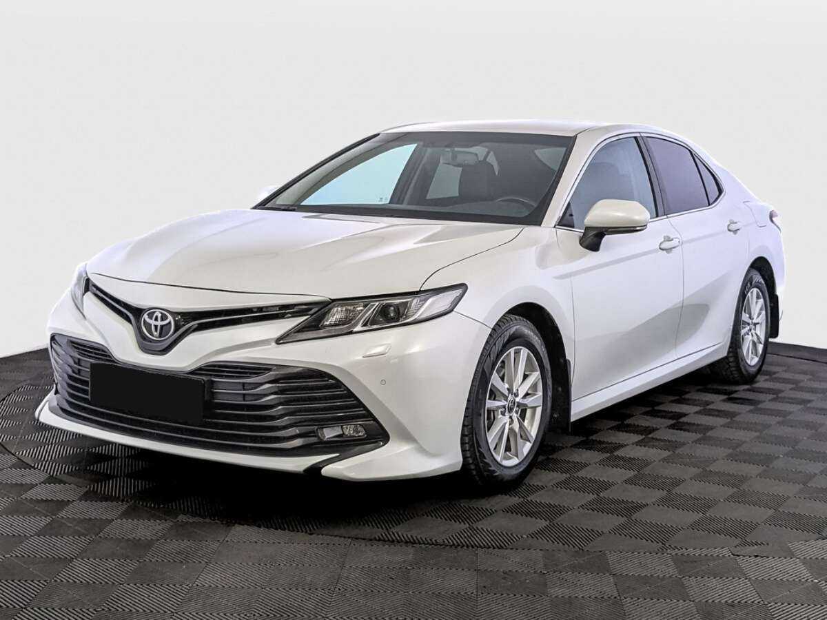 Toyota Camry с пробегом — 2021 год. Фото: #0