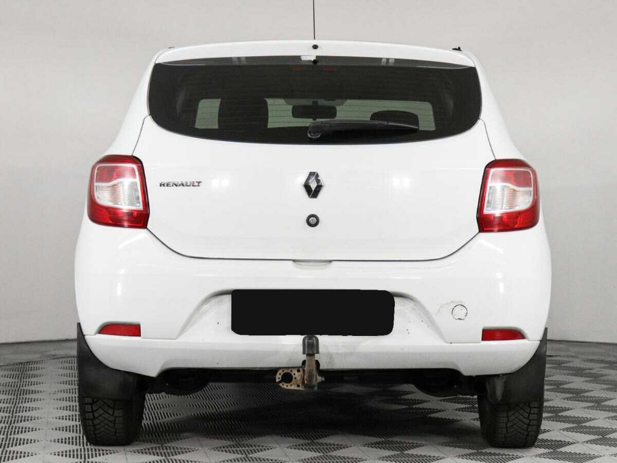 Renault Sandero с пробегом — 2014 год. Фото: #5