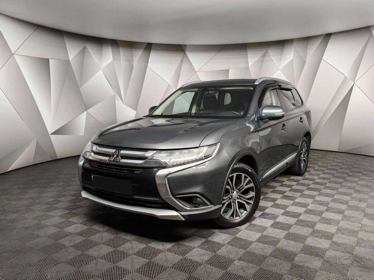 Mitsubishi Outlander с пробегом — 2017 год. Посмотреть фото