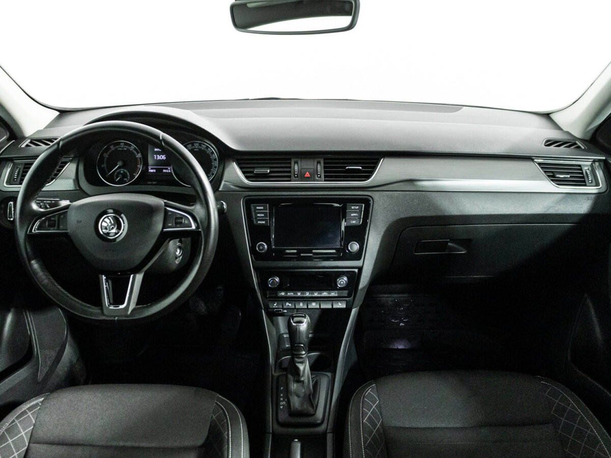 Skoda Rapid с пробегом — 2019 год. Фото: #12
