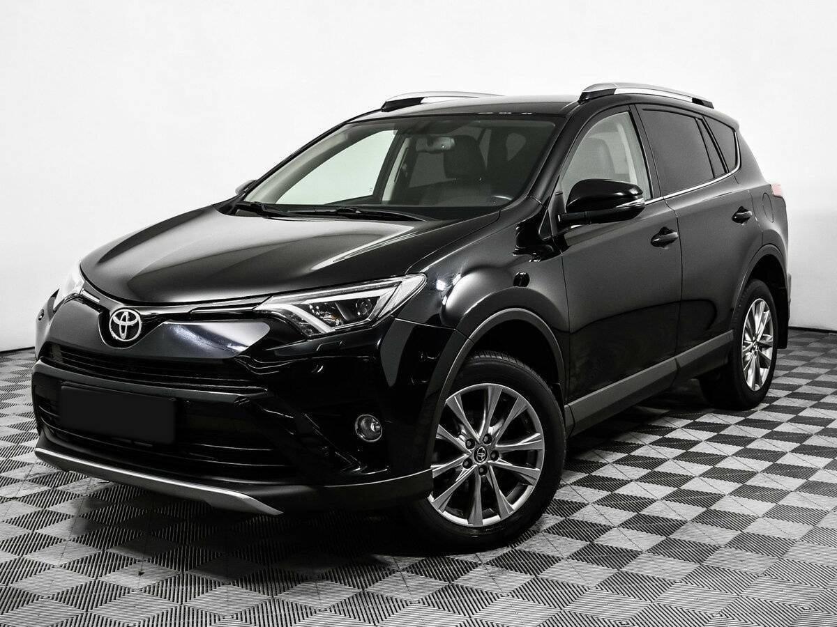 Toyota RAV4 с пробегом — 2017 год. Фото: #0