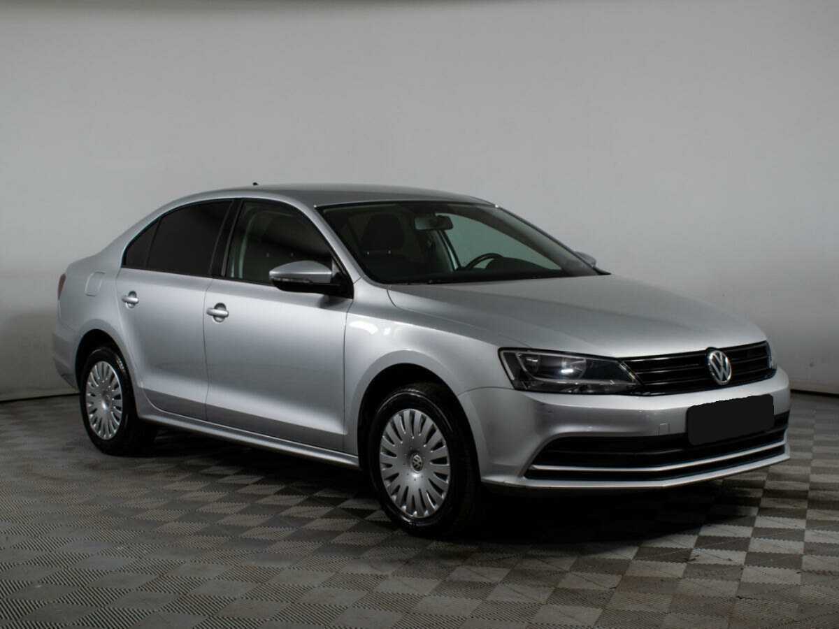 Volkswagen Jetta с пробегом — 2018 год. Фото: #2