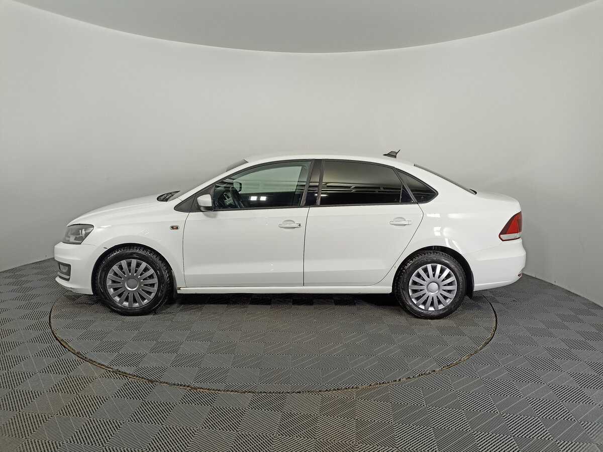 Volkswagen Polo с пробегом — 2017 год. Фото: #7