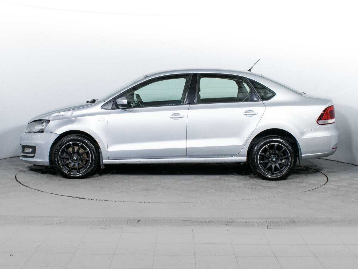 Volkswagen Polo с пробегом — 2016 год. Фото: #7