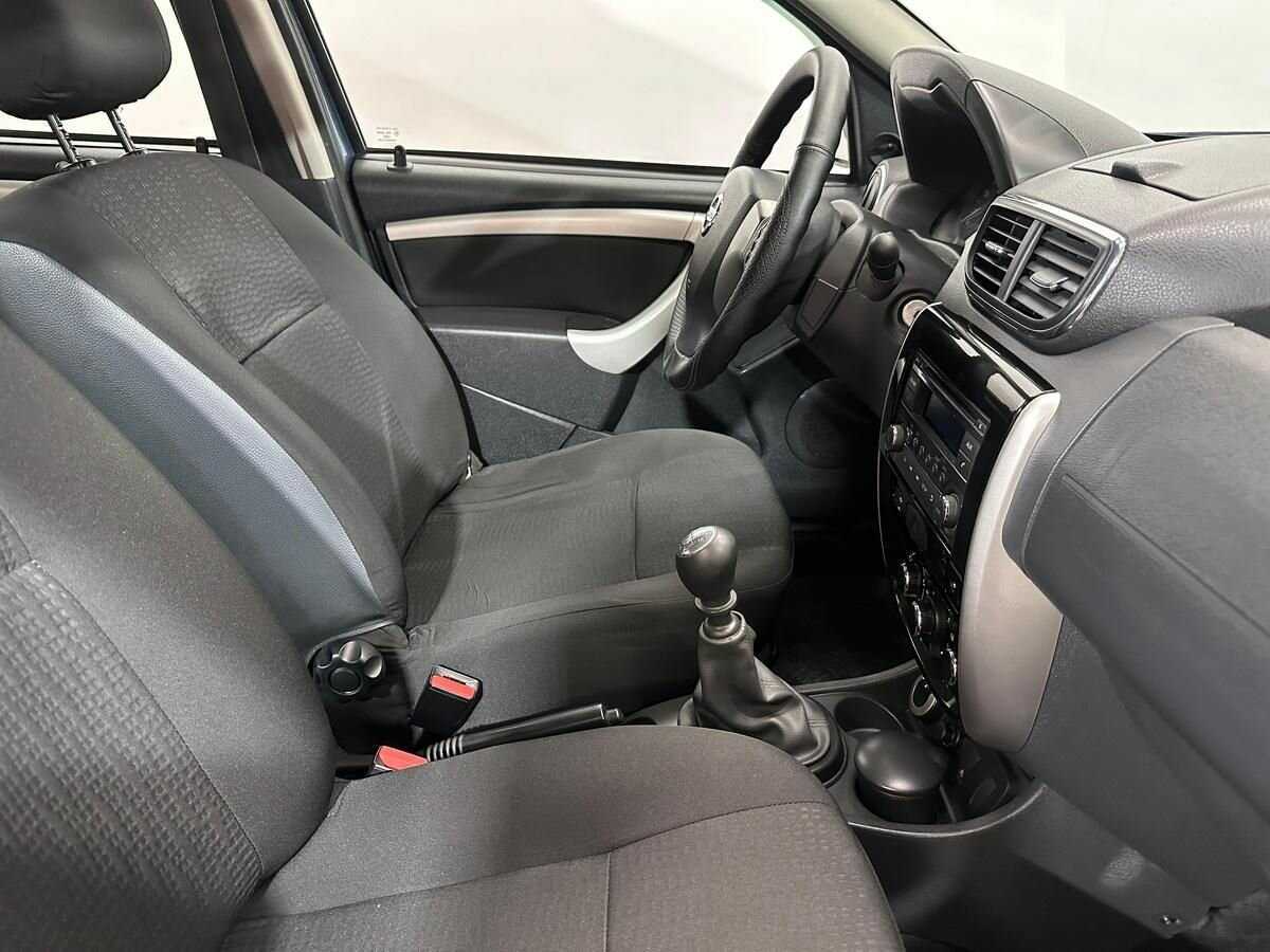 Nissan Terrano с пробегом — 2014 год. Фото: #9