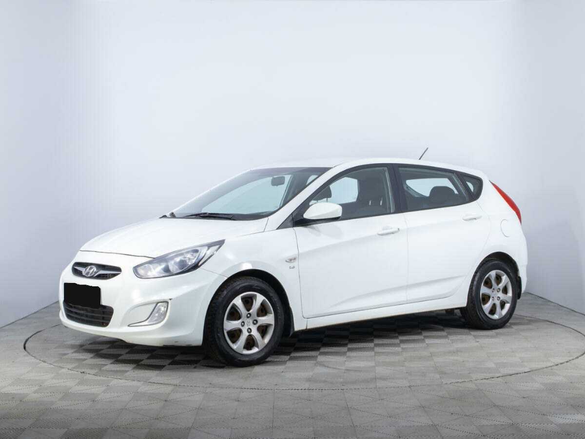 Hyundai Solaris с пробегом — 2014 год. Фото: #0