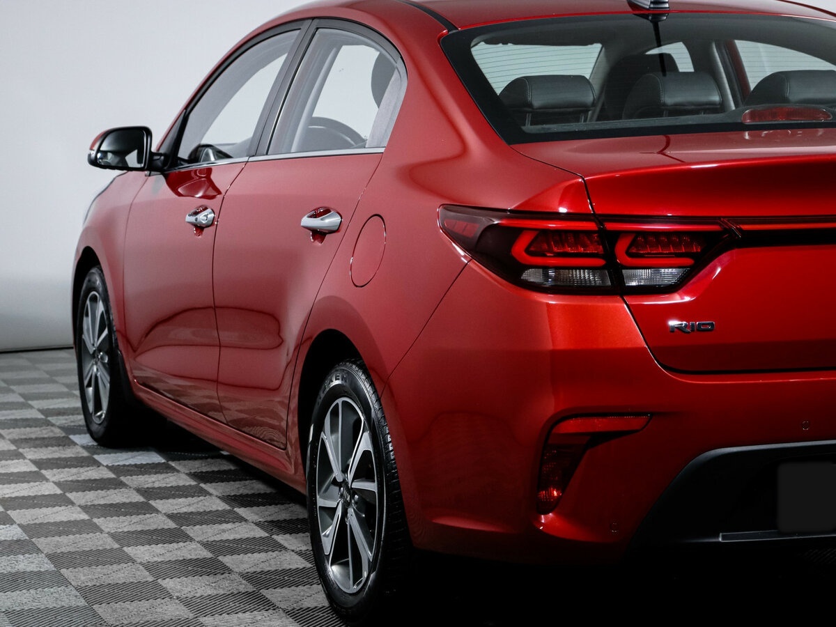 Kia Rio с пробегом — 2020 год. Фото: #13
