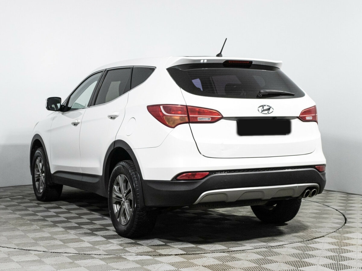 Hyundai Santa Fe с пробегом — 2014 год. Фото: #5