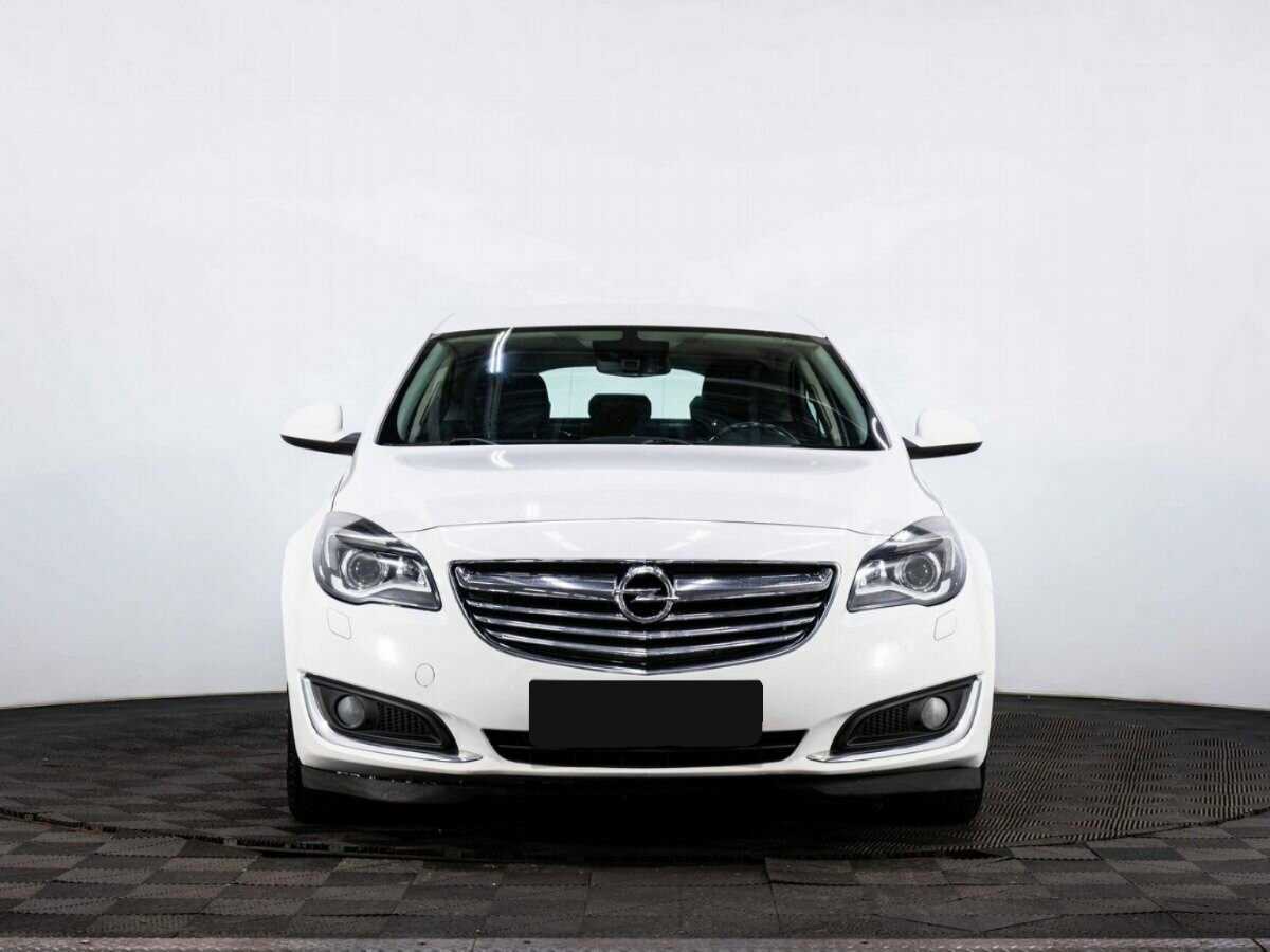 Opel Insignia с пробегом — 2014 год. Фото: #1