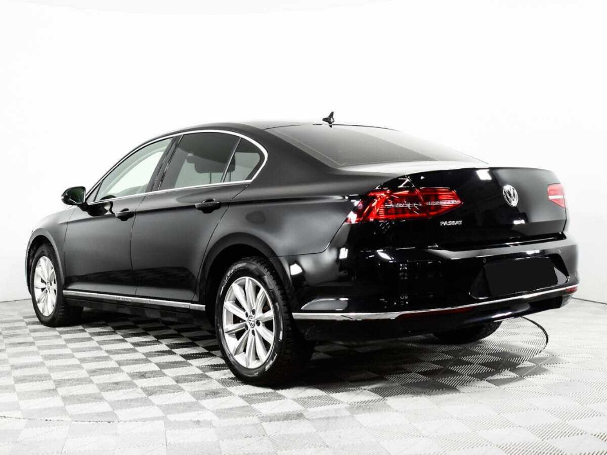 Volkswagen Passat с пробегом — 2016 год. Фото: #6
