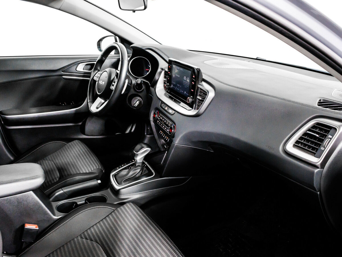 Kia Ceed с пробегом — 2022 год. Фото: #7
