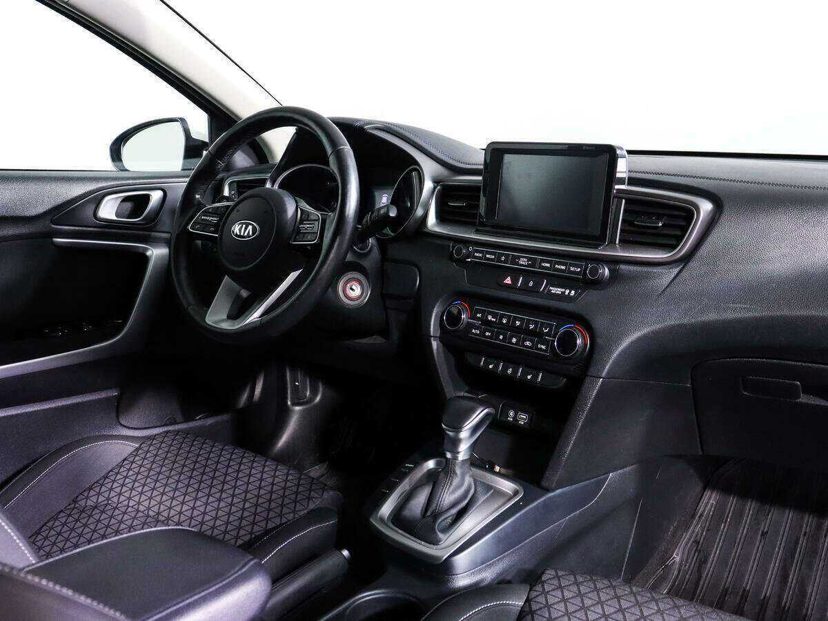 Kia Ceed с пробегом — 2018 год. Фото: #6
